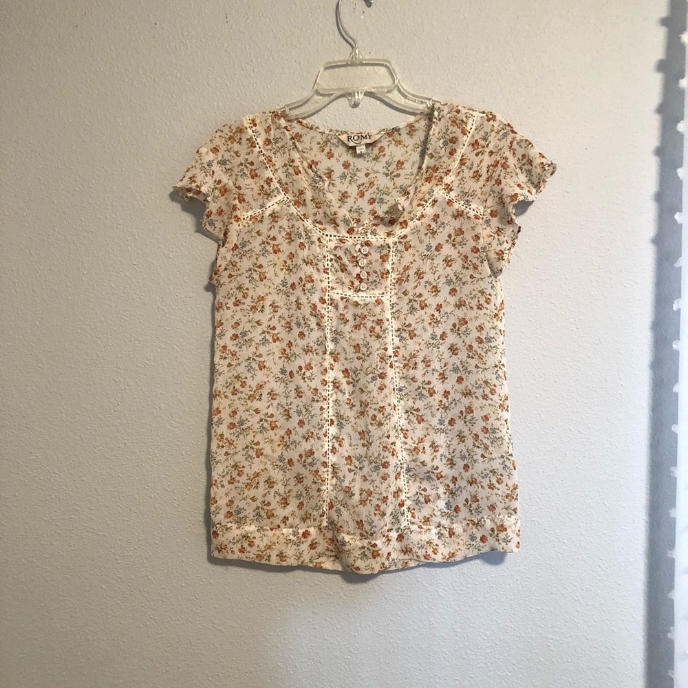 floral chiffon top - Picture 2 of 8